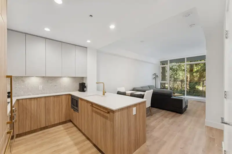 208 2375 EMERY COURT - photo 1 of 33