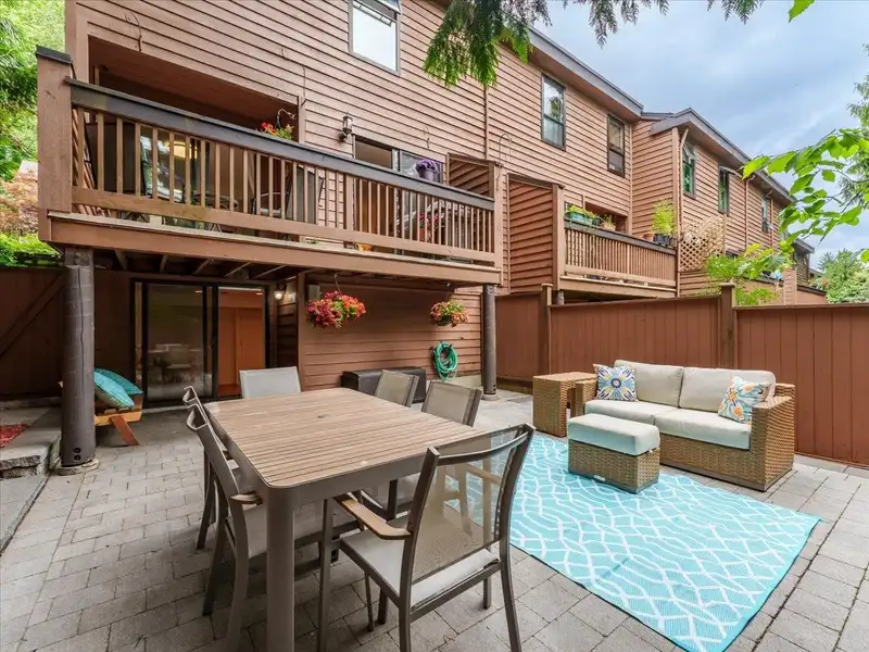 402 CARDIFF WAY - photo 1 of 32