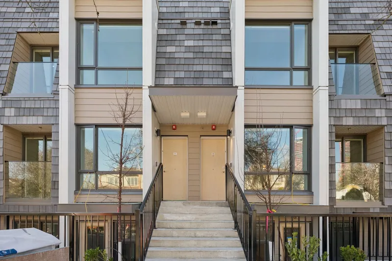 202 378 W 45TH AVENUE - photo 1 of 25