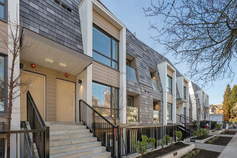 202 378 W 45TH AVENUE - photo 3 of 25