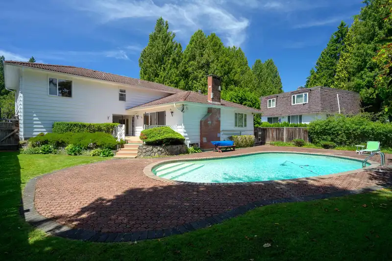5938 HOLLAND STREET - photo 1 of 40