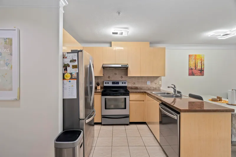 309 8115 121A STREET - photo 2 of 25