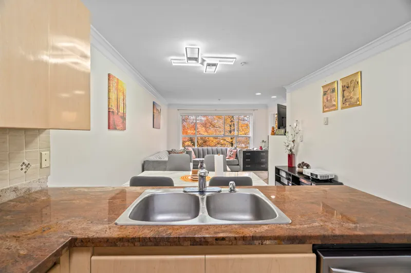 309 8115 121A STREET - photo 4 of 25