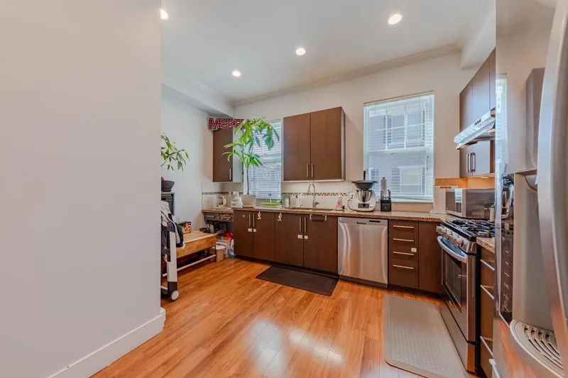 21 9651 ALBERTA ROAD - photo 3 of 25