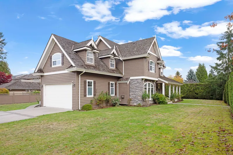 13989 29 AVENUE - photo 2 of 25