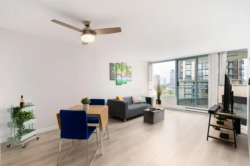 1402 13383 108 AVENUE - photo 4 of 34