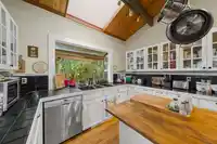 7701 HORNE STREET - thumbnail 6