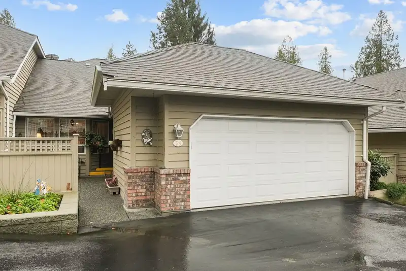 58 21848 50TH AVENUE - photo 1 of 28