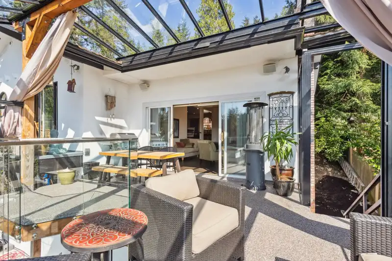 3975 WOODBURY AVENUE - photo 4 of 40