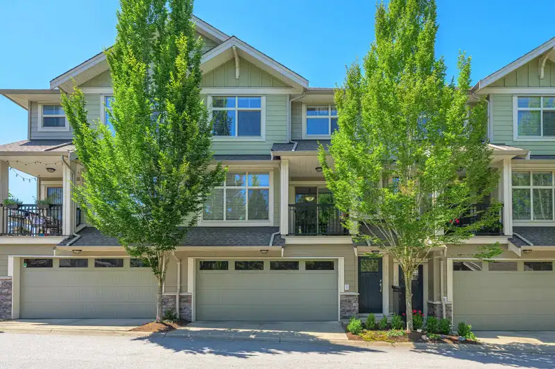 11 22225 50TH AVENUE - photo 1 of 40