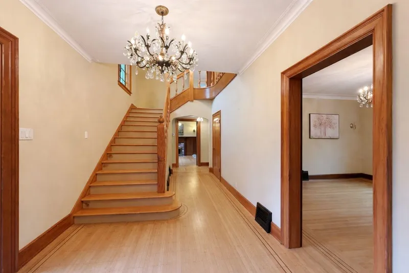 5550 CYPRESS STREET - photo 4 of 25