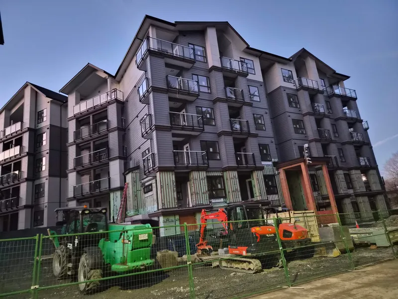 405 11063 RAVINE ROAD - photo 1 of 9