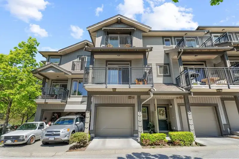 7 20326 68 AVENUE - photo 1 of 40