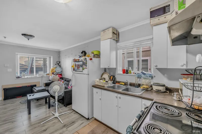 180 E 62ND AVENUE - photo 3 of 25