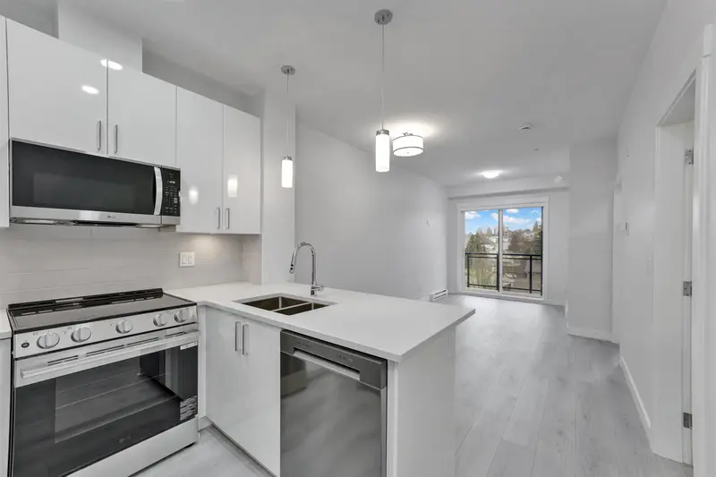 401 33886 PINE STREET - photo 3 of 25