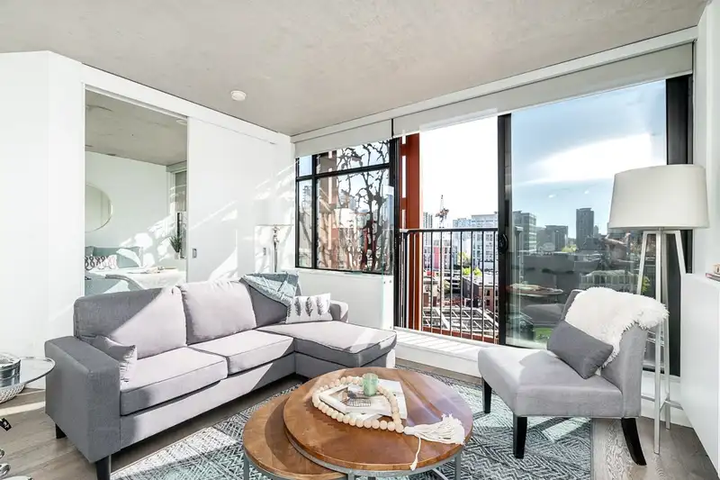 1709 128 W CORDOVA STREET - photo 1 of 39