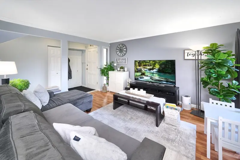 47 9460 GLENALLAN DRIVE - photo 4 of 25