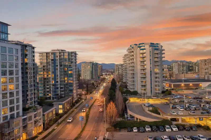 805 6200 MINORU BOULEVARD - photo 1 of 40