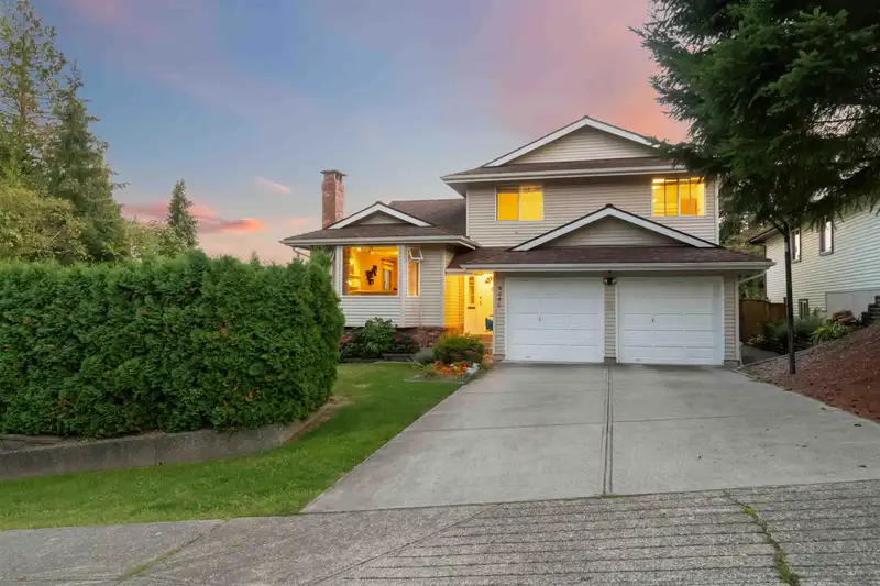 2640 MCLAUGHLIN COURT - photo 1 of 40