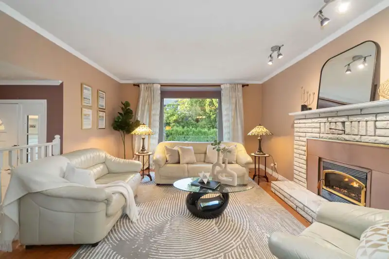 2640 MCLAUGHLIN COURT - photo 3 of 40