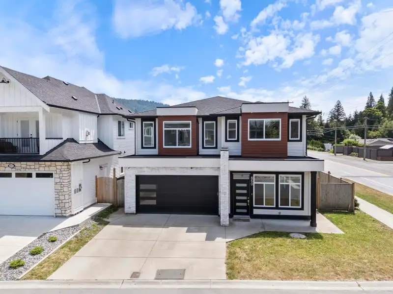 860 WILLOW PLACE - photo 2 of 40