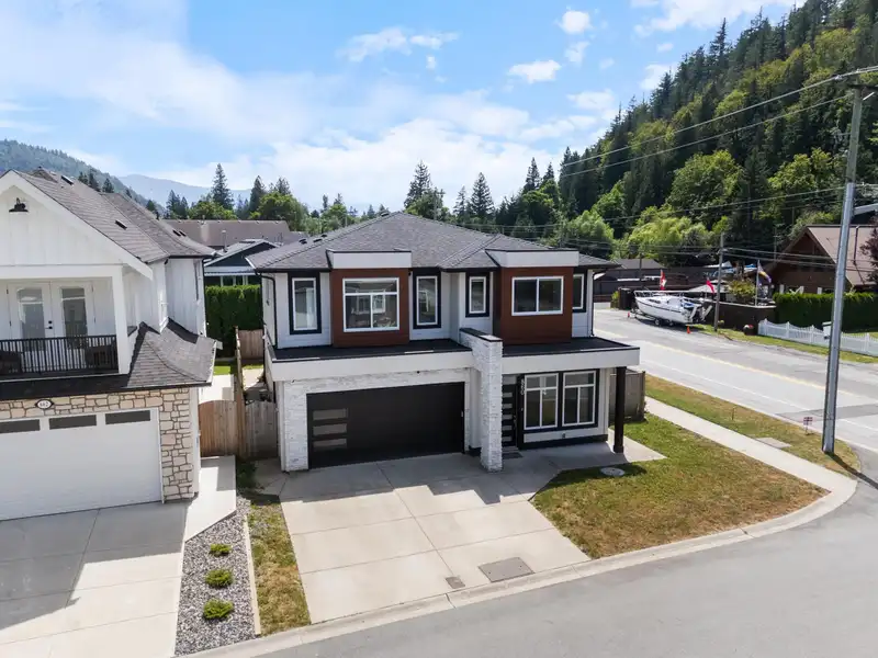 860 WILLOW PLACE - photo 3 of 40