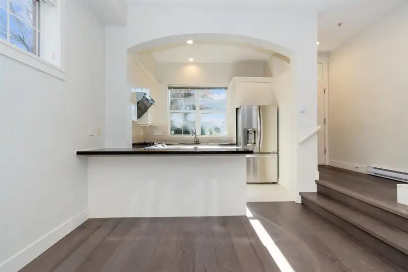 765 W 42ND AVENUE - photo 3 of 20