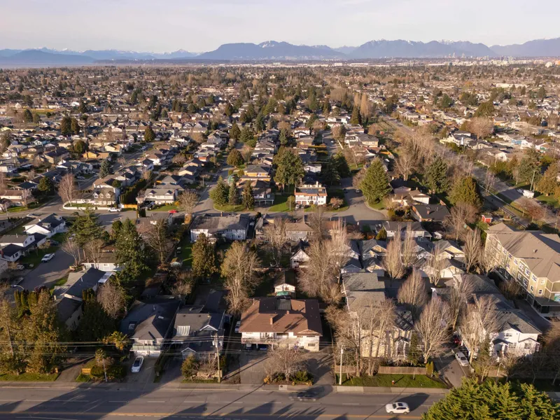 4751 - 4771 STEVESTON HIGHWAY - photo 2 of 24