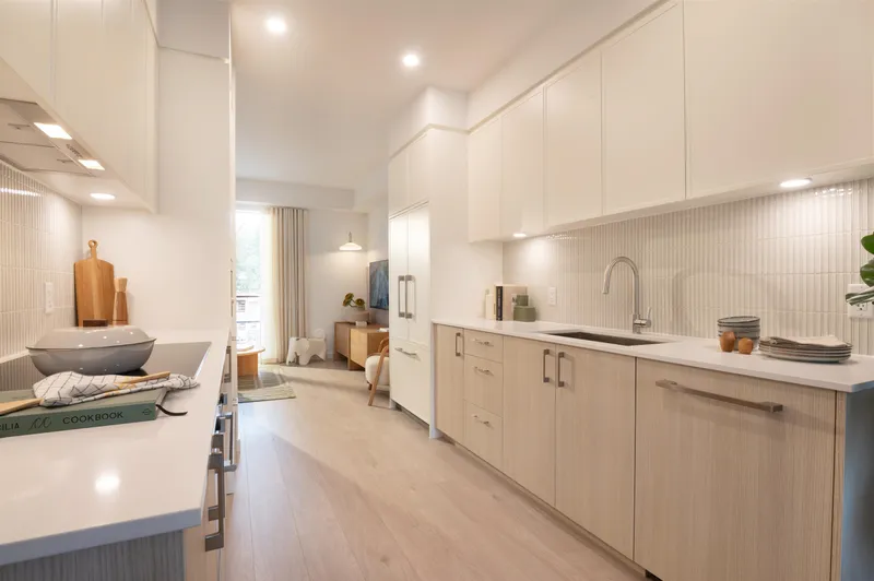 110 952 LYTTON STREET - photo 2 of 19