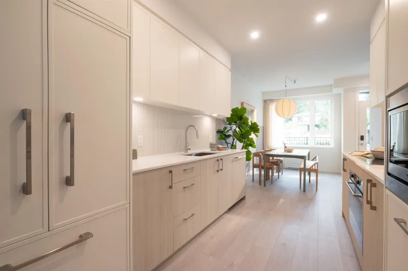 110 952 LYTTON STREET - photo 3 of 19