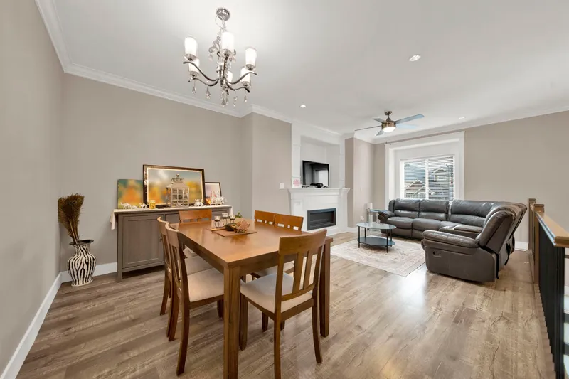 3176 ENGINEER CRESCENT - photo 4 of 22