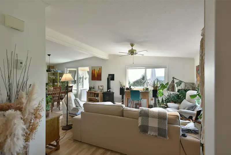 6217 BLIGH ROAD - photo 3 of 35