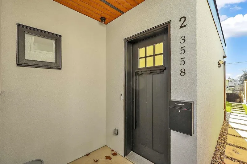 2 3558 TURNER STREET - photo 1 of 25