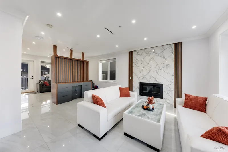 1 926 E 58TH AVENUE - photo 2 of 25