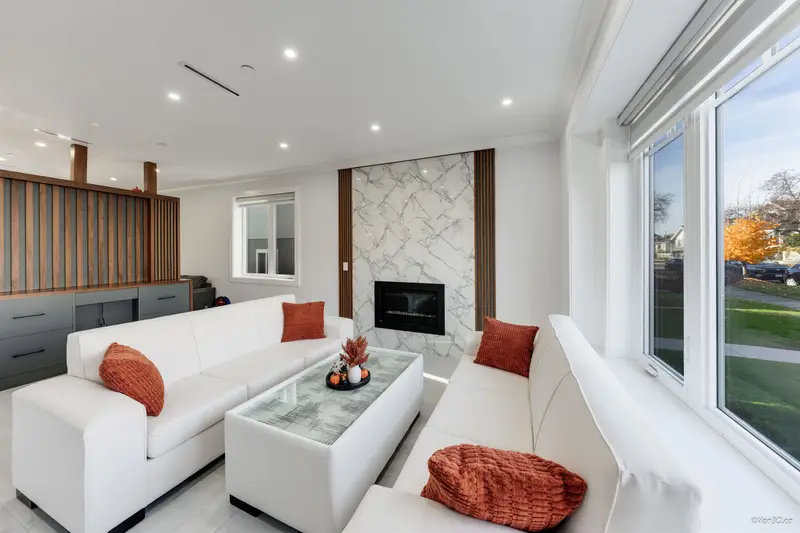 1 926 E 58TH AVENUE - photo 3 of 25