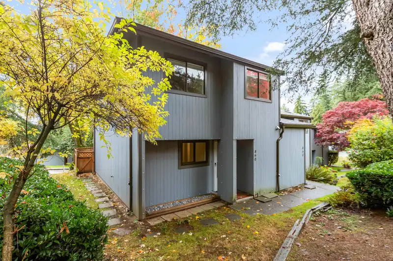 860 BLACKSTOCK ROAD - photo 3 of 20