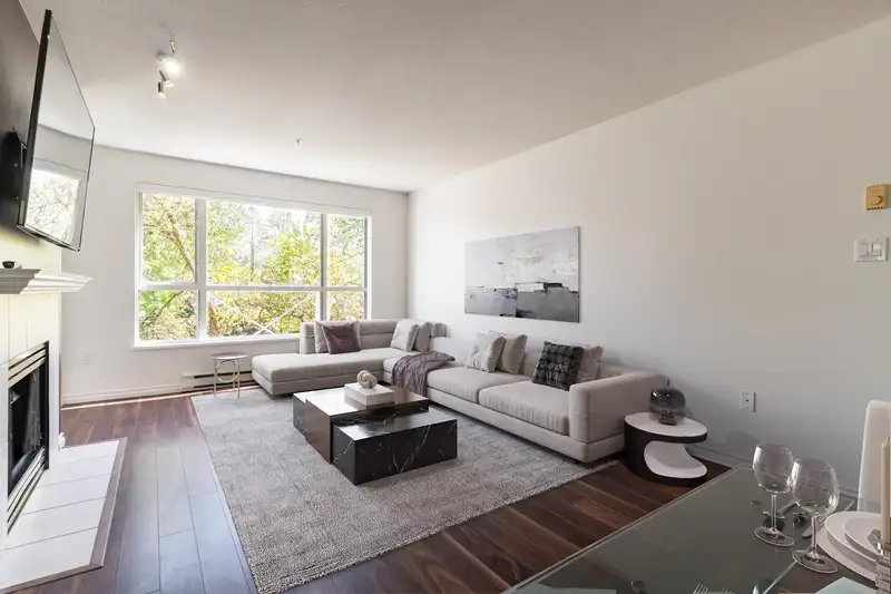 203 2559 PARKVIEW LANE - photo 2 of 26