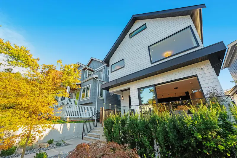 2028 E 4TH AVENUE - photo 1 of 40