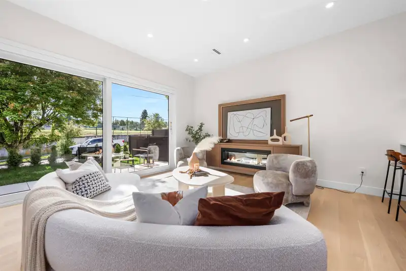 1 4071 LILLOOET STREET - photo 3 of 40