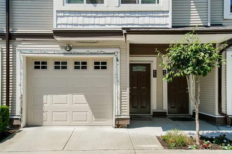 63 7156 144 STREET - photo 3 of 23