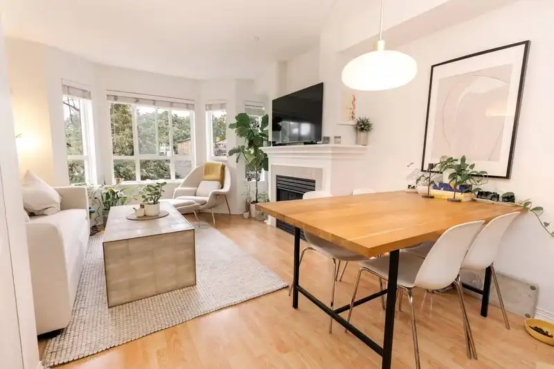 307 2545 W BROADWAY - photo 1 of 25