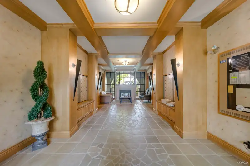 206 2175 SALAL DRIVE - photo 4 of 22