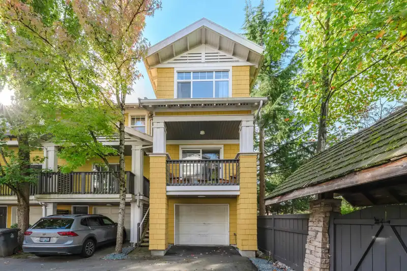 44 15233 34 AVENUE - photo 1 of 38