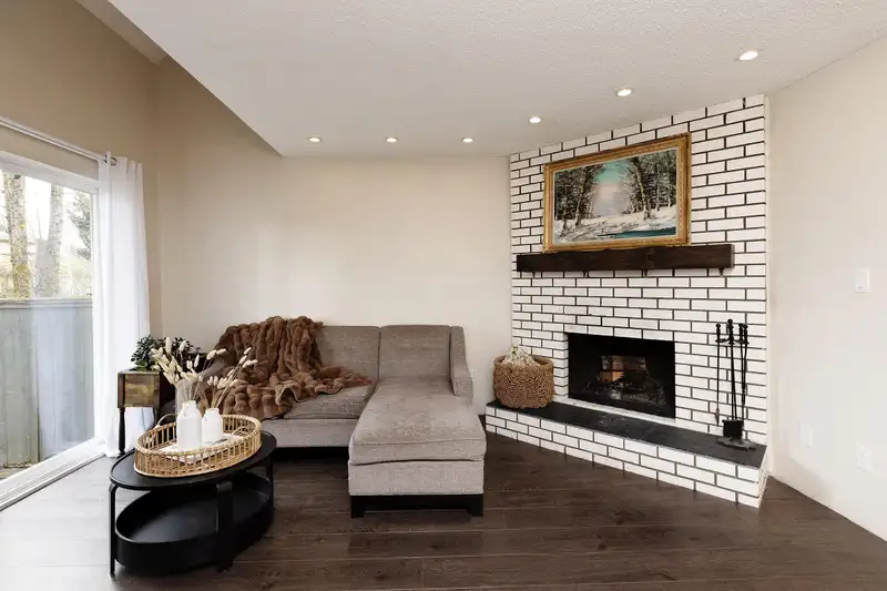 26876 32 AVENUE AVENUE - photo 3 of 26