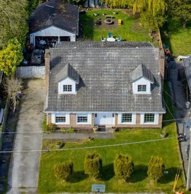 4537 65A STREET - photo 1 of 30