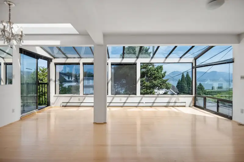 4409 WEST 5TH AVENUE - photo 3 of 40