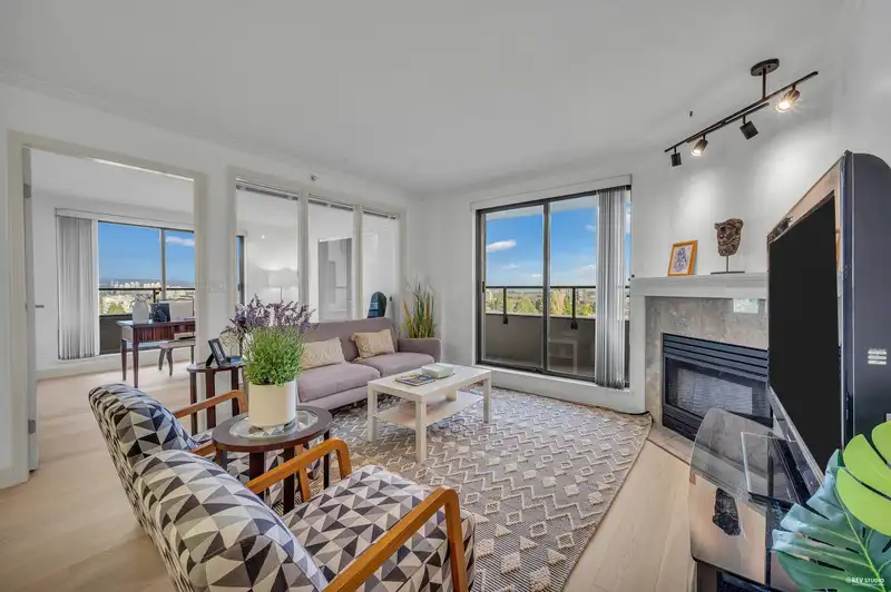 1503 6611 COONEY ROAD - photo 1 of 32