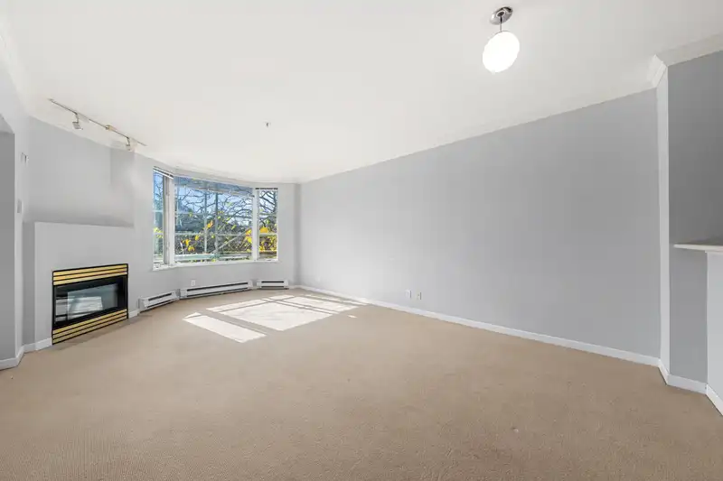 307 1688 CYPRESS STREET - photo 4 of 34