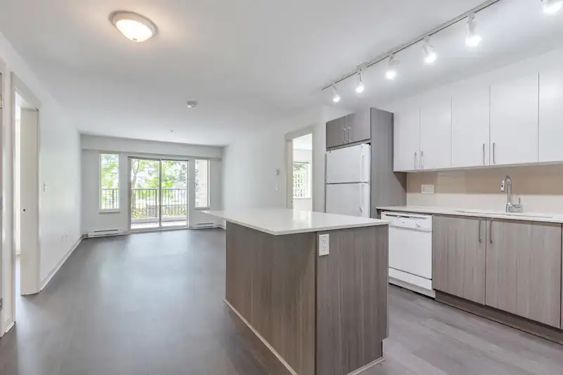 212 8695 160 STREET - photo 2 of 38