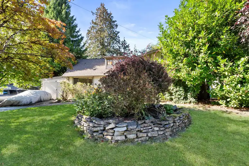 10338 JOHNSON WYND - photo 4 of 40